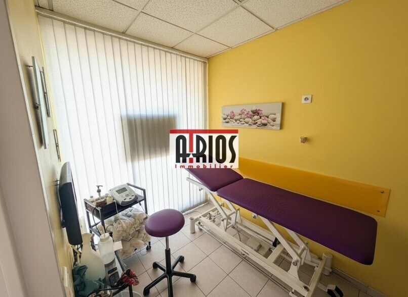 Office in Hyeres for sale - Interior Photo - Image 3 of 8