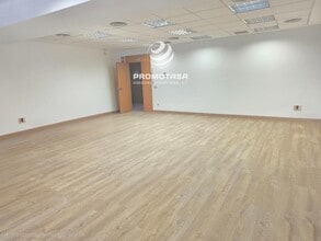 Office in Rivas-Vaciamadrid, Madrid to rent Interior Photo- Image 1 of 4