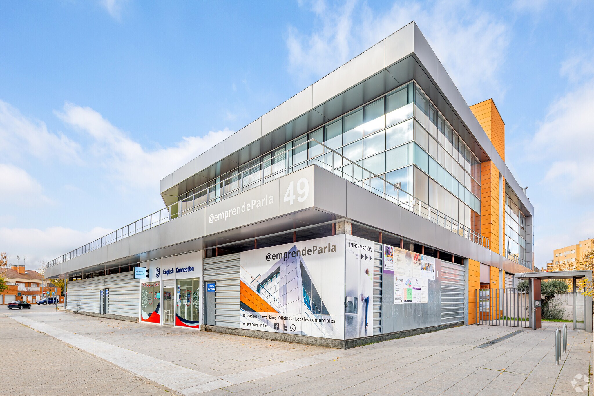 Avenida del Leguario, 49, Parla, Madrid to rent Building Photo- Image 1 of 18