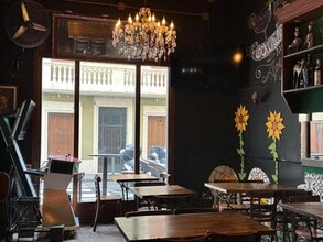 Retail in Barcelona, Barcelona to rent Interior Photo- Image 2 of 9