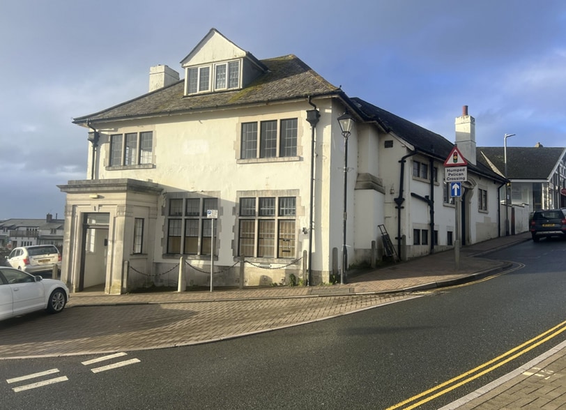 1 Belle Vue, Bude to rent - Building Photo - Image 2 of 3