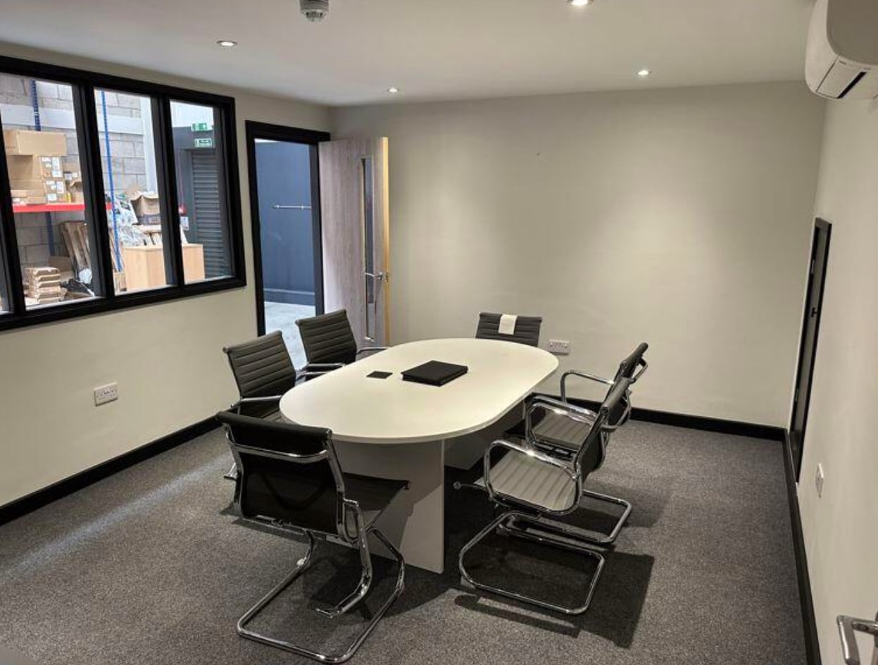 Spotland Rd, Rochdale to rent Interior Photo- Image 1 of 2