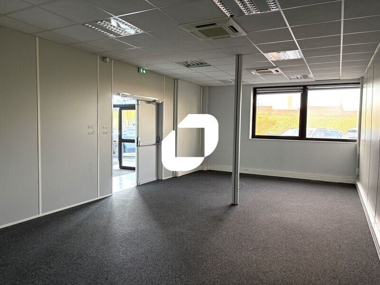 Rue Des Brosses, Villeurbanne to rent - Interior Photo - Image 1 of 14