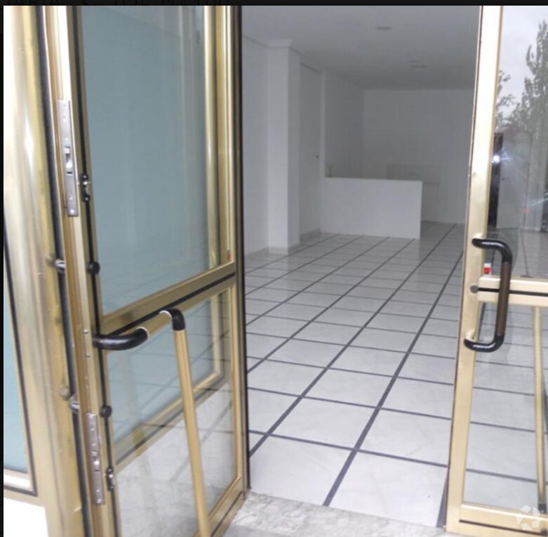 Toledo, TOL 45007 - Unit Puerta 05, Esc. 1 -  - Interior Photo - Image 2 of 2