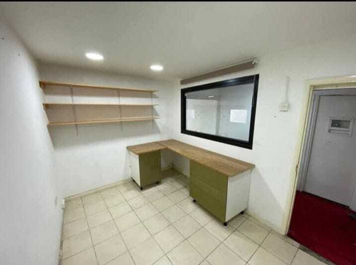 85-87 Woodgrange Rd, London to rent Primary Photo- Image 1 of 3