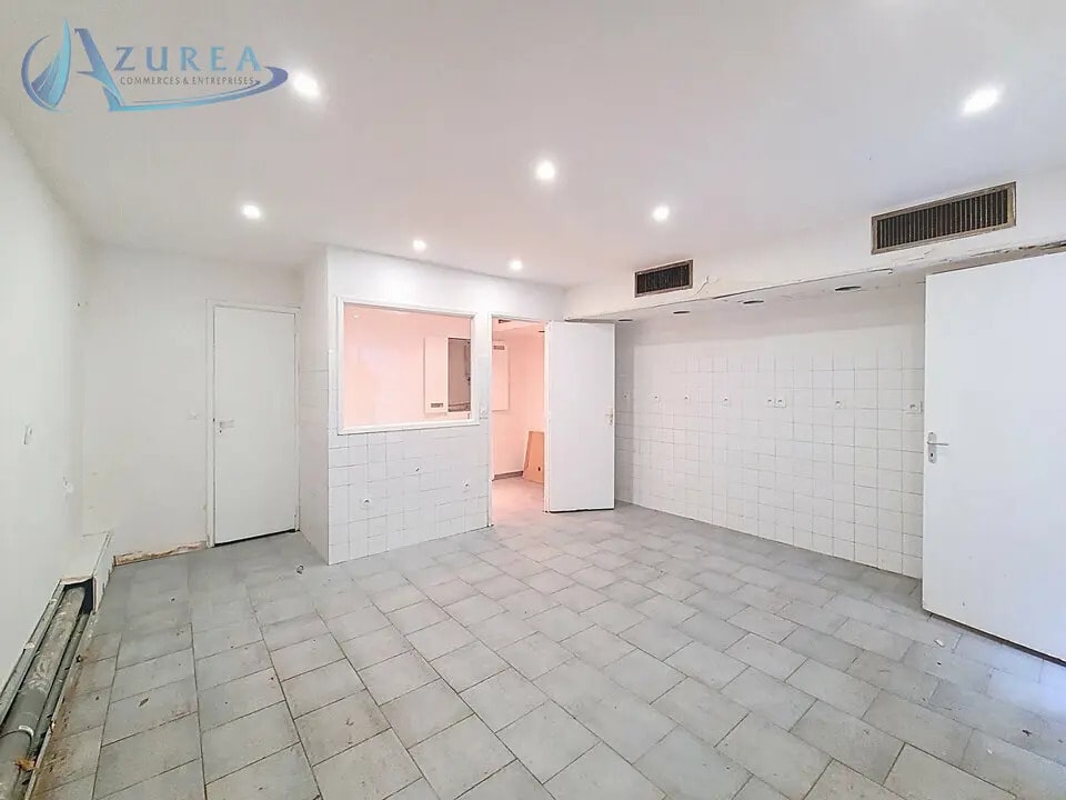 Location Entrepôt 30 m² - Photo 1