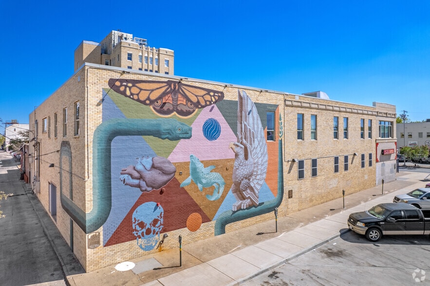 351 W Jefferson Blvd, Dallas, TX to rent - Building Photo - Image 2 of 17