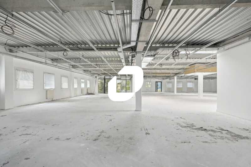 Office in Marcoussis to rent - Interior Photo - Image 3 of 16