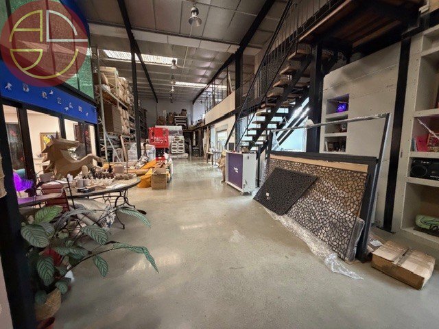 Industrial in Toulouse for sale Interior Photo- Image 1 of 10