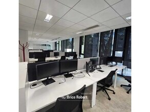 Office in Villeurbanne to rent Building Photo- Image 1 of 19