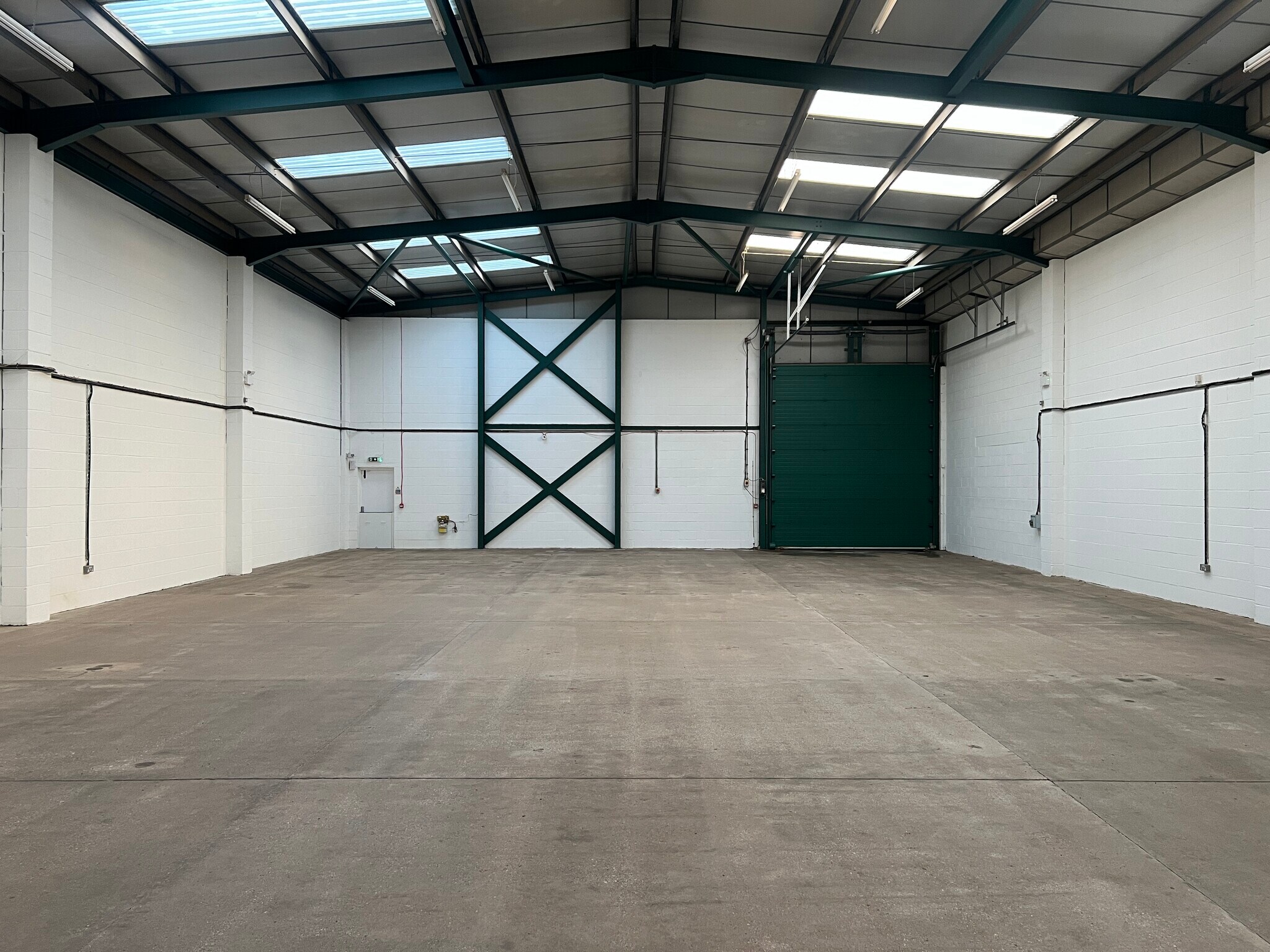 Rawmarsh Rd, Rotherham to rent Building Photo- Image 1 of 6