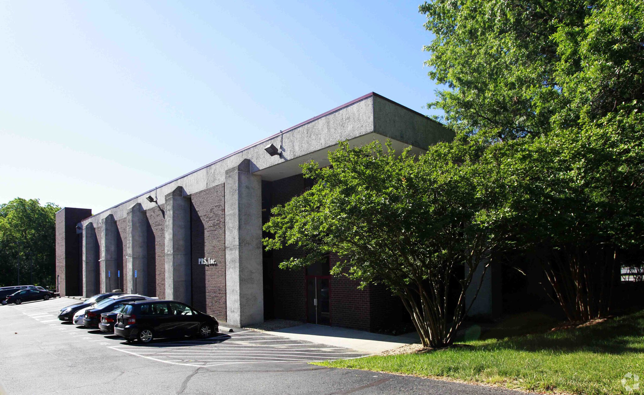 1761 Old Meadow Rd, McLean, VA for sale Primary Photo- Image 1 of 1