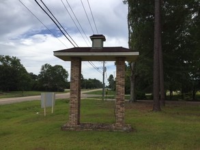 1734 S Main St, Poplarville, MS for sale Primary Photo- Image 1 of 1