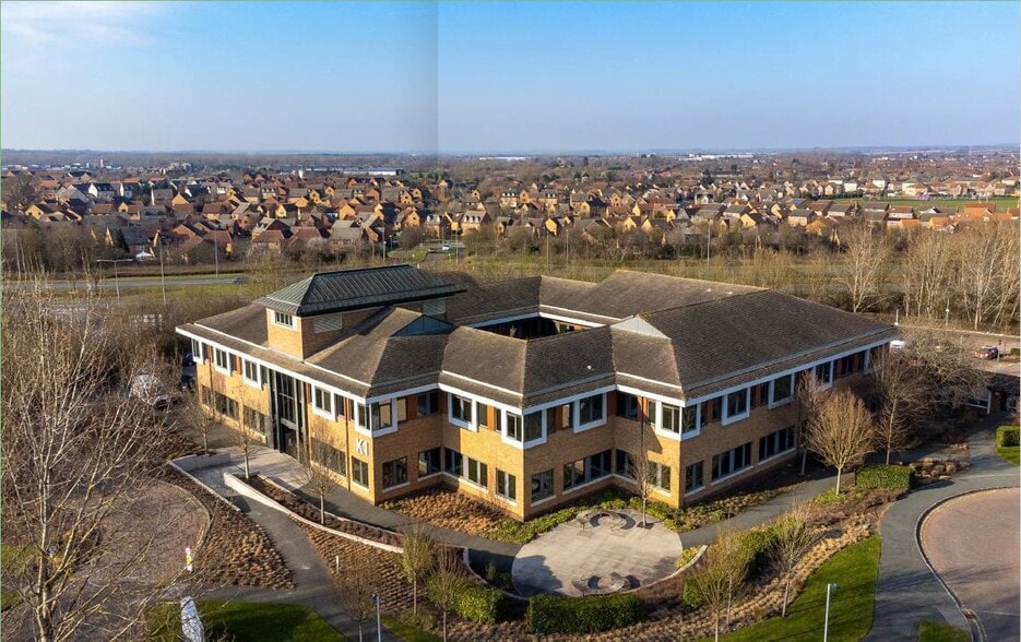 Timbold Dr, Milton Keynes to rent - Building Photo - Image 2 of 4