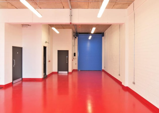 1-7 Ryan Dr, Brentford to rent Interior Photo- Image 1 of 4