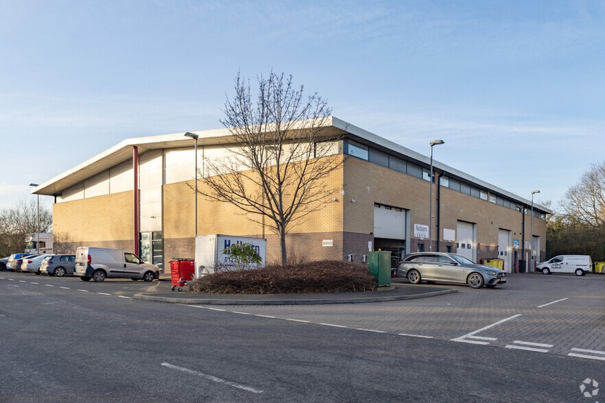 Park Ln, Birmingham to rent - Building Photo - Image 2 of 4