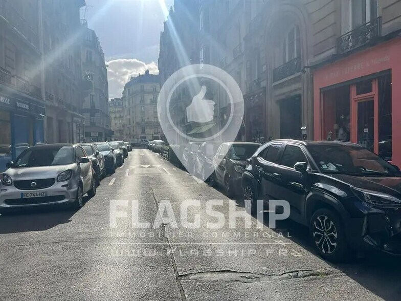 Retail in Paris to rent - Building Photo - Image 2 of 2