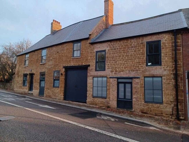 More details for 1 Black Lion Hl, Northampton - Retail to Rent