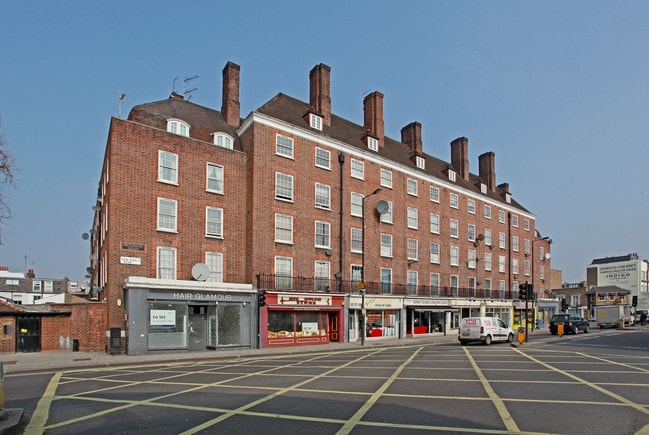 More details for 24 New Kings Rd, London - Retail to Rent