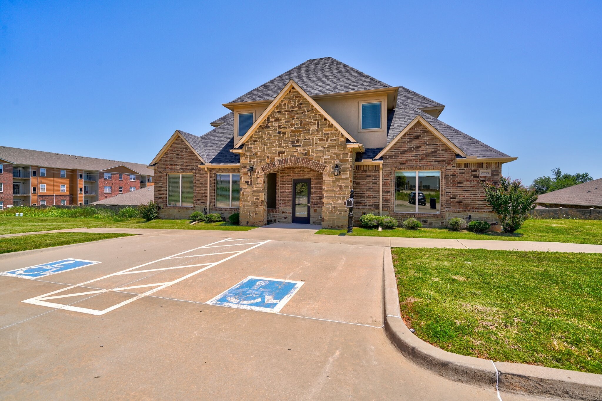 1933 NW 142nd St, Oklahoma City, OK for sale Building Photo- Image 1 of 1