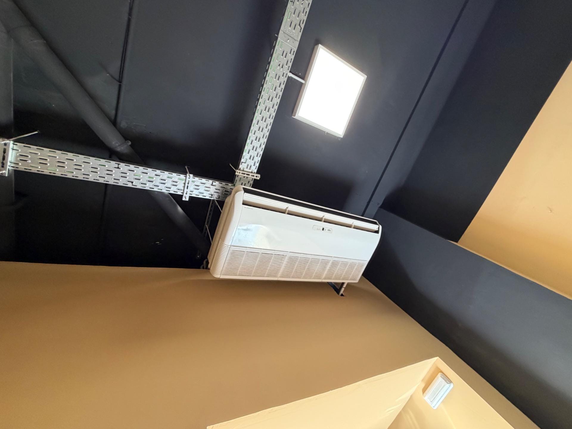 Retail in Sabadell, Barcelona to rent Interior Photo- Image 1 of 29