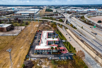 6 N Sam Houston Pky E, Houston, TX - aerial  map view