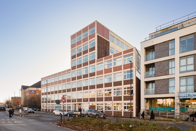 More details for 1B Grosvenor House, High St, Edgware - Office to Rent