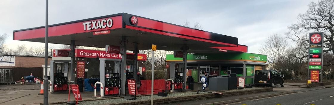 1 Chester Rd, Wrexham for sale Primary Photo- Image 1 of 1