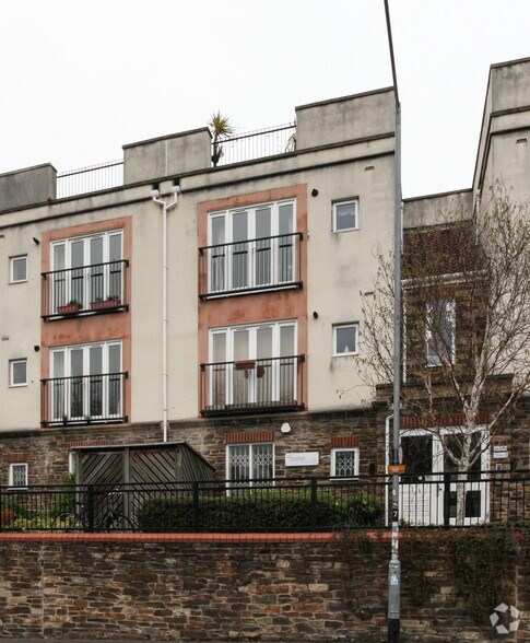 1-37 Station Rd, Bristol for sale - Building Photo - Image 3 of 9