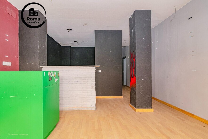 Retail in Granada for sale - Building Photo - Image 2 of 29