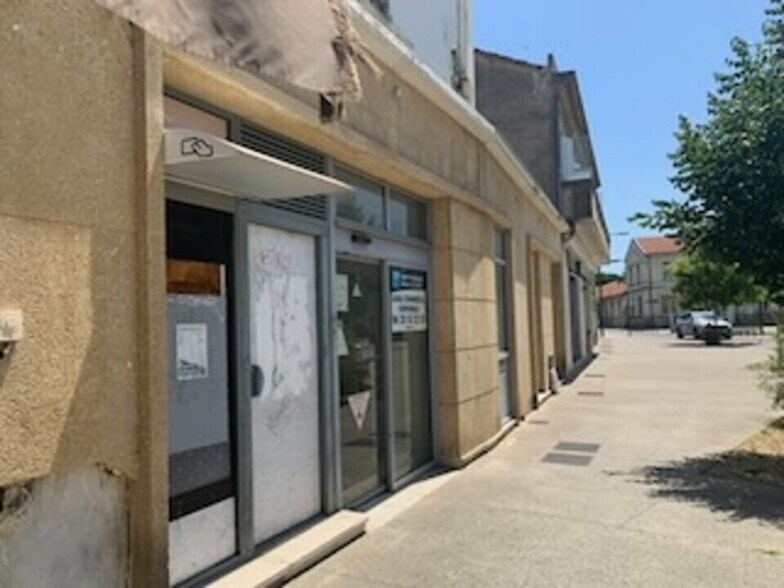 Retail in Avignon for sale - Building Photo - Image 3 of 8