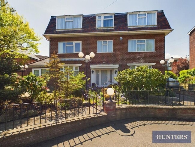 More details for 3 Burniston Rd, Scarborough - Hospitality for Sale