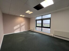 Lytham Rd, Clifton to rent Interior Photo- Image 2 of 5