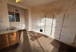 High Rd, Southampton to rent Interior Photo- Image 1 of 2