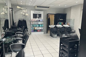 53-79 Chobham Rd, Sunninghill to rent Interior Photo- Image 1 of 3