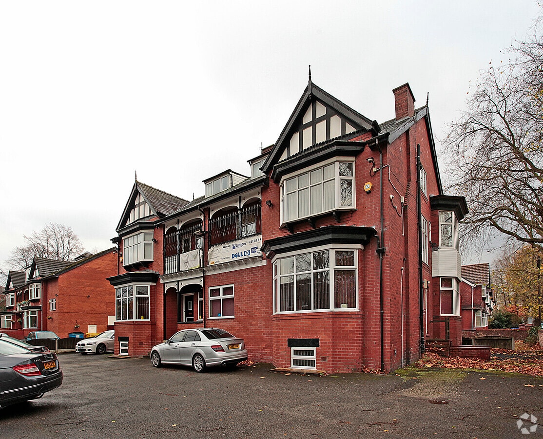 359361 Wilbraham Rd, Manchester, M16 8NP UK
