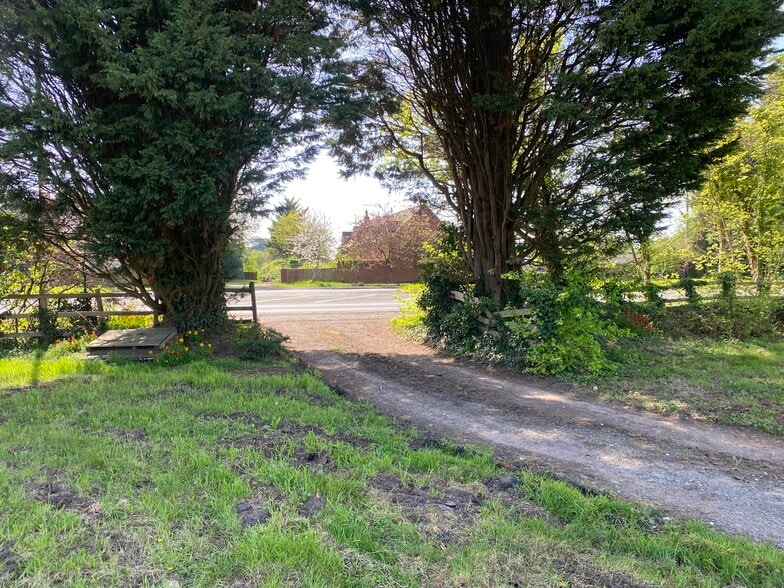 8 Malvern Road, Powick for sale - Building Photo - Image 3 of 4