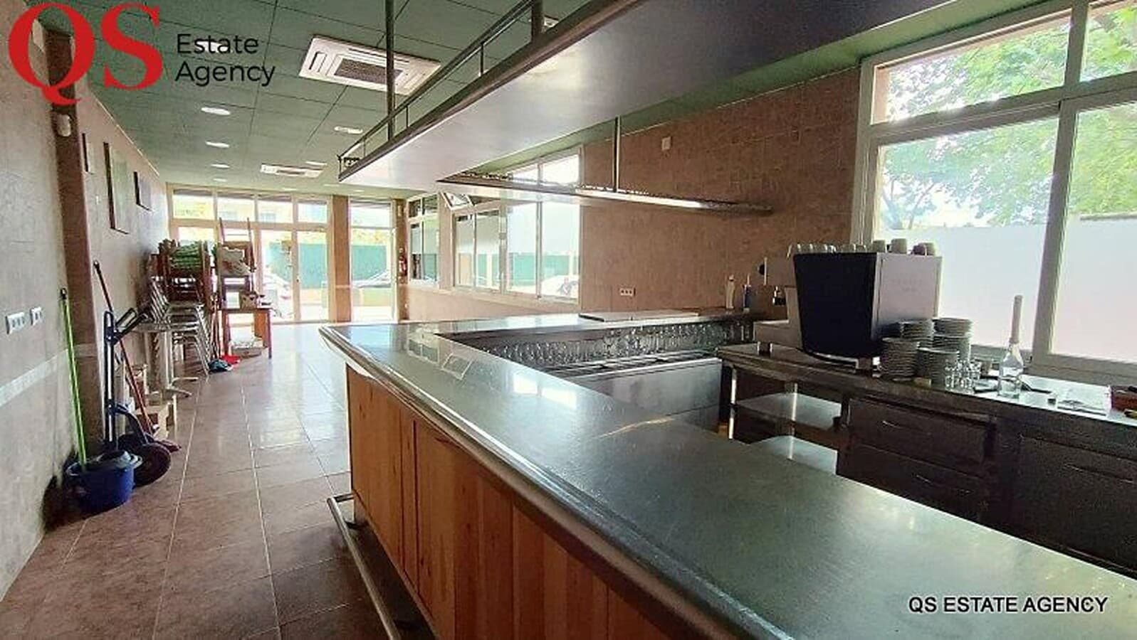 Lloret de Mar, GER 17310 -  -  - Interior Photo - Image 1 of 20