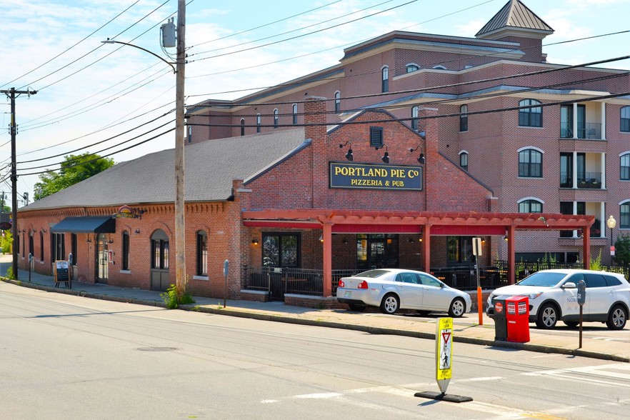 14 Railroad Sq, Nashua, NH for sale - Building Photo - Image 1 of 1