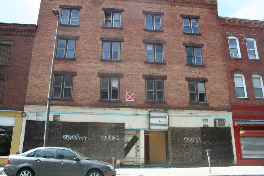 111-115 High St, Holyoke, MA for sale - Building Photo - Image 1 of 1