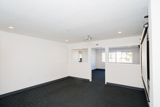 234 Marshall St, Redwood City, CA for rent Interior Photo- Image 1 of 1