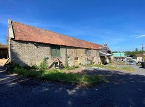Westbury Leigh, Westbury to rent Interior Photo- Image 1 of 6
