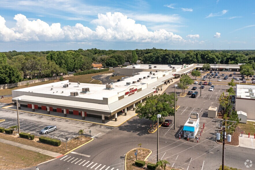 1201-1281 Kingsway Rd, Brandon, FL for sale - Primary Photo - Image 1 of 1