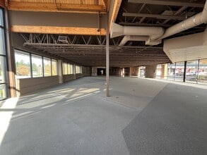 8610-8840 SW Hall Blvd, Beaverton, OR to rent Interior Photo- Image 2 of 13