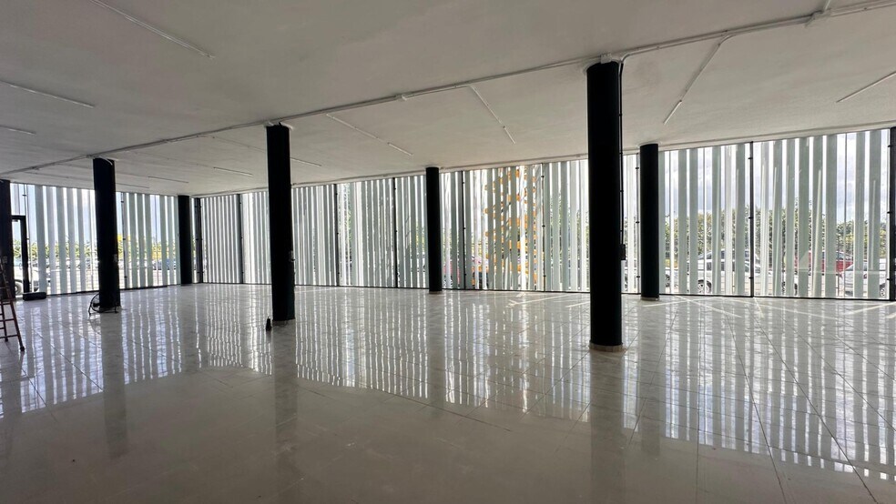 Corretgers, Algemesi, Algemesí De, 15, Algemesí, Valencia to rent - Building Photo - Image 3 of 48