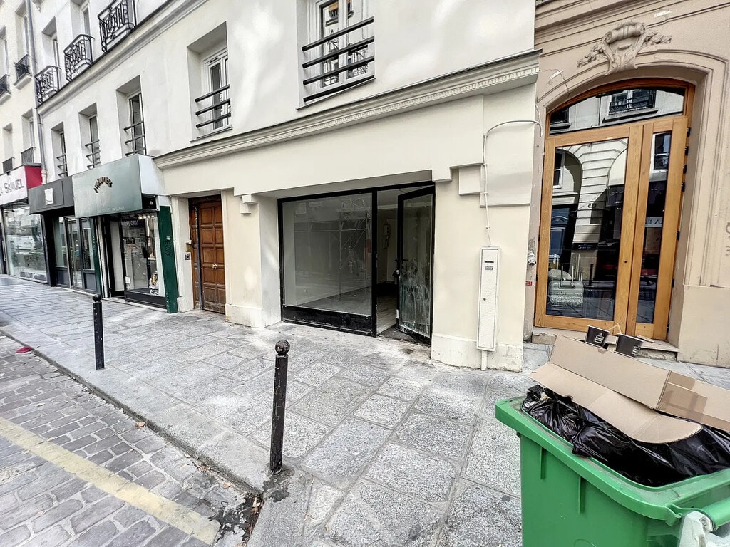 Location Commerce 42 m² - Photo 1