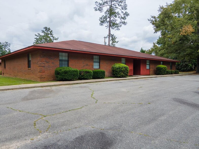 1014 S Gordon Ave, Adel, GA for sale - Building Photo - Image 1 of 1