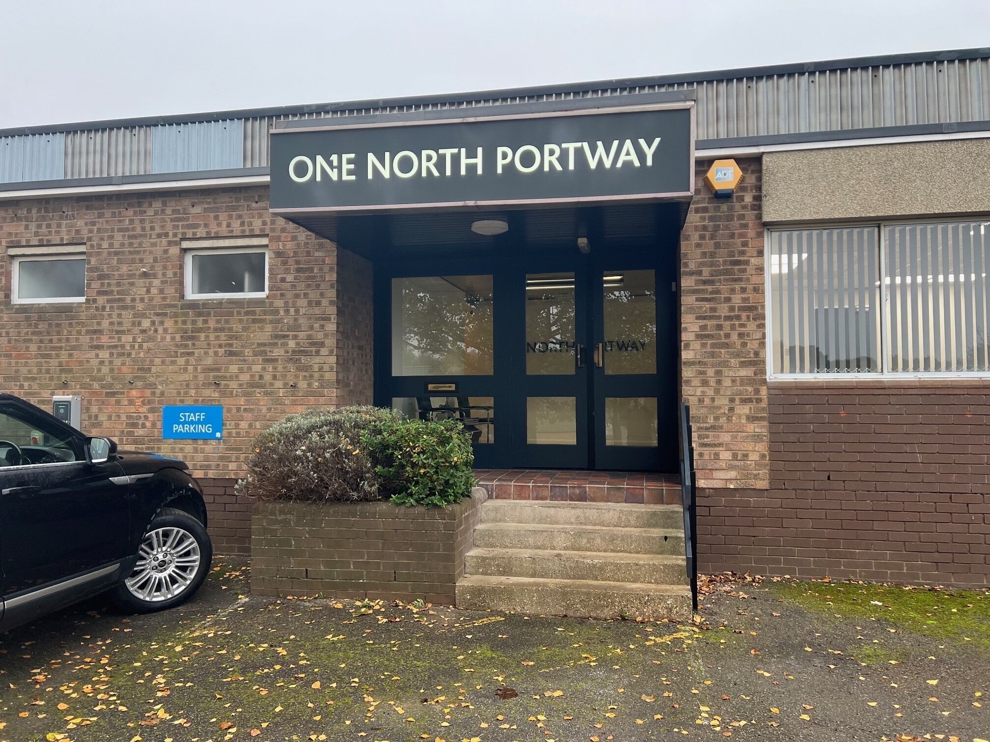 1 North Portway Close, Northampton to rent Building Photo- Image 1 of 5
