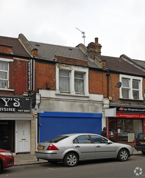 52 Northfield Ave, London to rent - Building Photo - Image 2 of 3