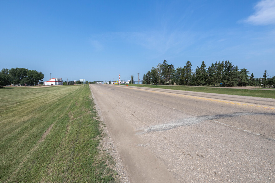 4202 38A St, Stettler County No 6, AB for sale - Building Photo - Image 3 of 7